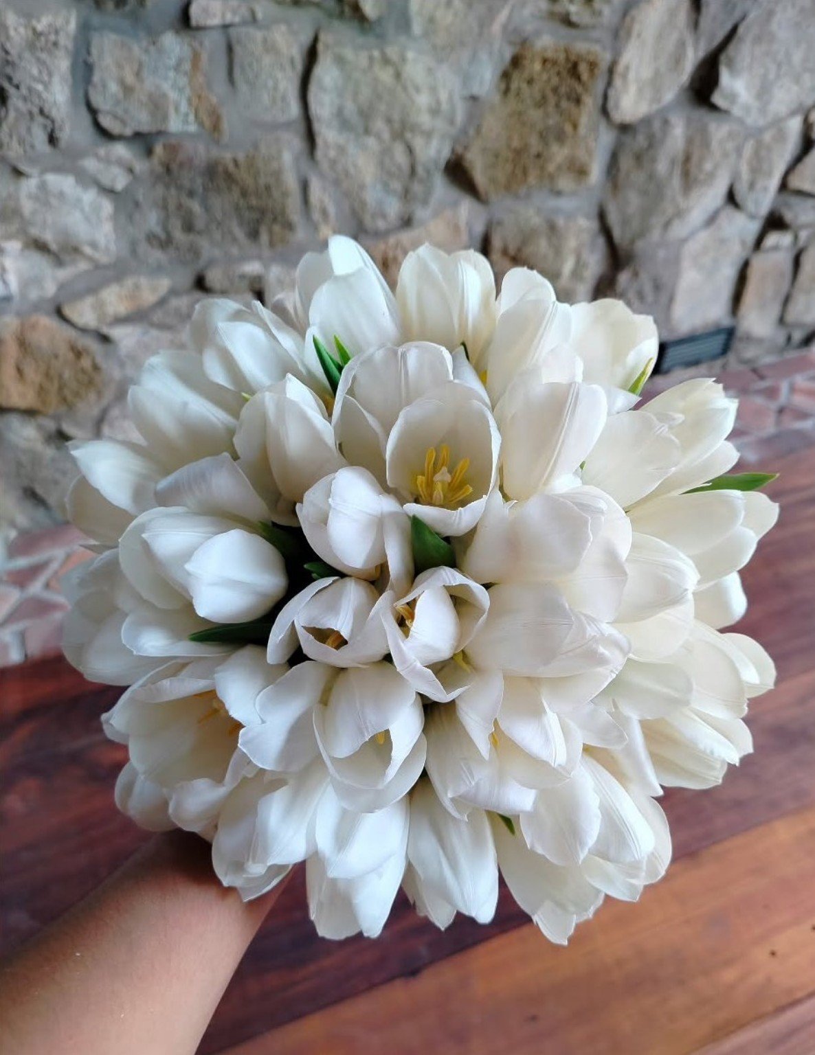 Buquê de noiva Tulipa Minimalista - Vanessa Florista